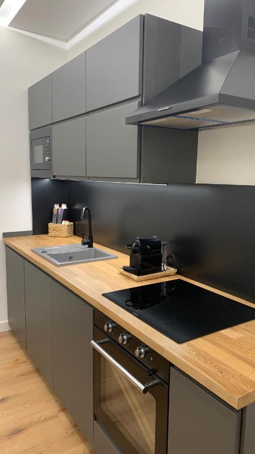 Sipsix Apartment - Modern 2 Bedroom Newly Renovated Flat With Ac In Budapest City Centre Dış mekan fotoğraf